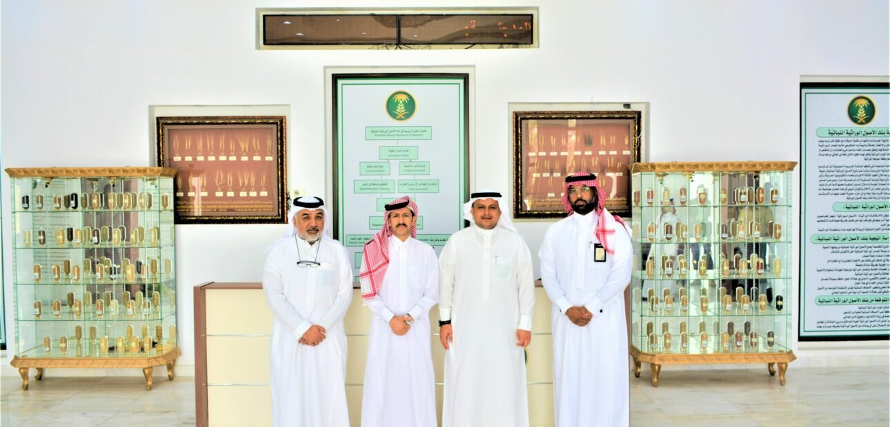 لجنة الزراعة والغذاء بغرفة الخرج تبحث سبل التعاون مع مركز البذور والتقاوي وبنك الأصول الوراثية النباتية