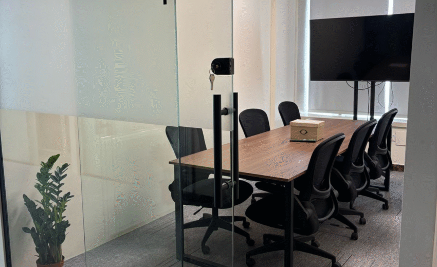 7 صور معرض - صالات اعمال غرفة الخرج